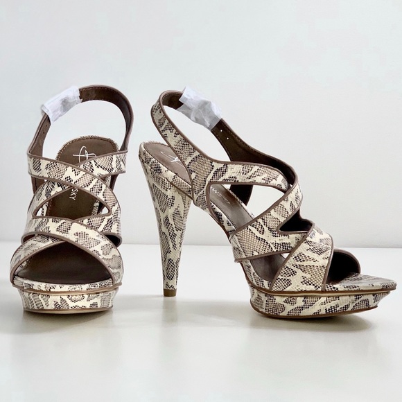 New Genuine Leather Platform Pumps - Picture 2 of 8